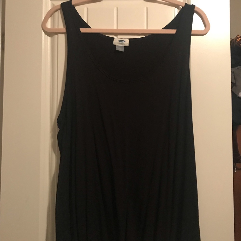 Old Navy Black tank